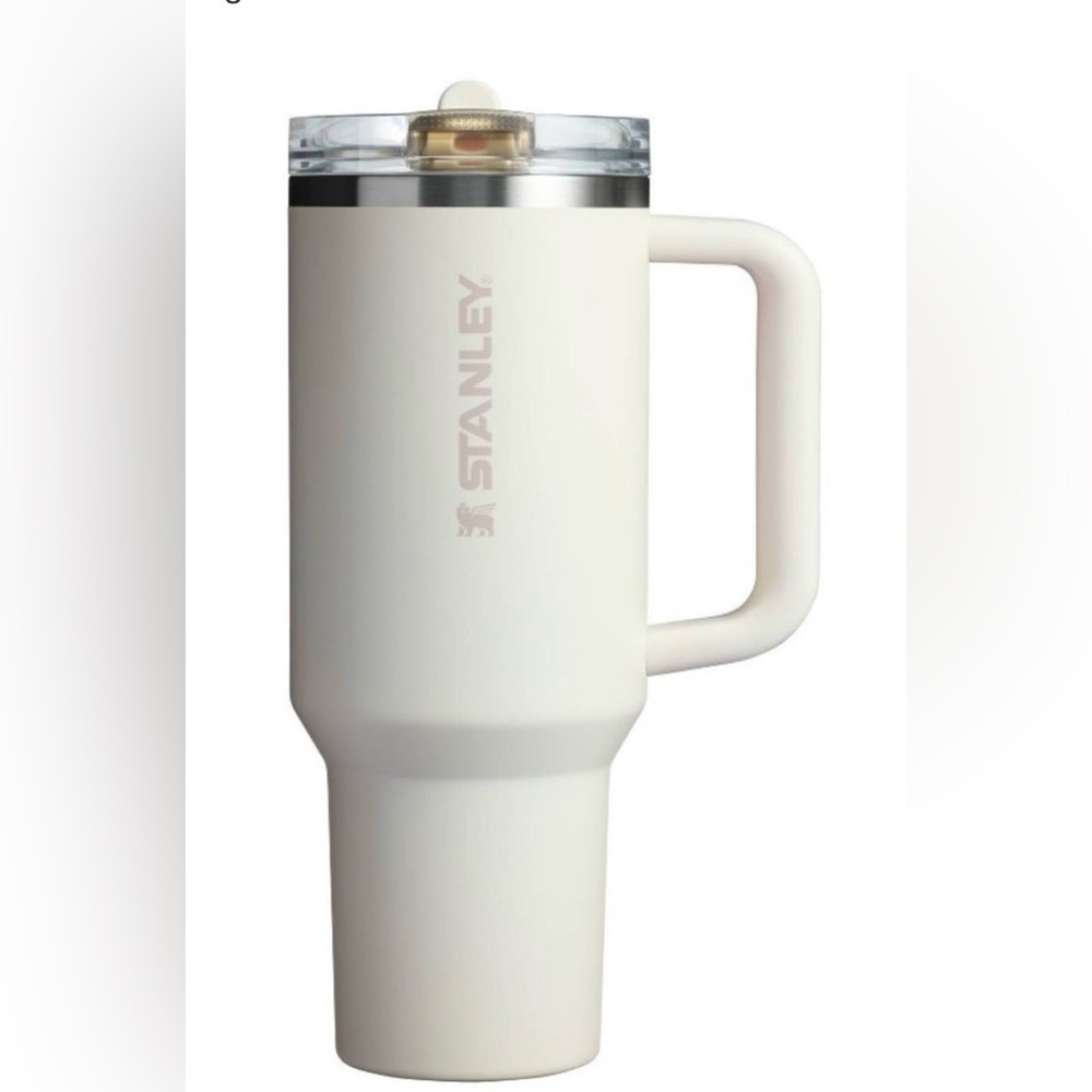 Stanley 40 oz Stainless Steel Quencher
Pro Tour Tumbler Cream